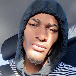 Meet your Posher, Charis